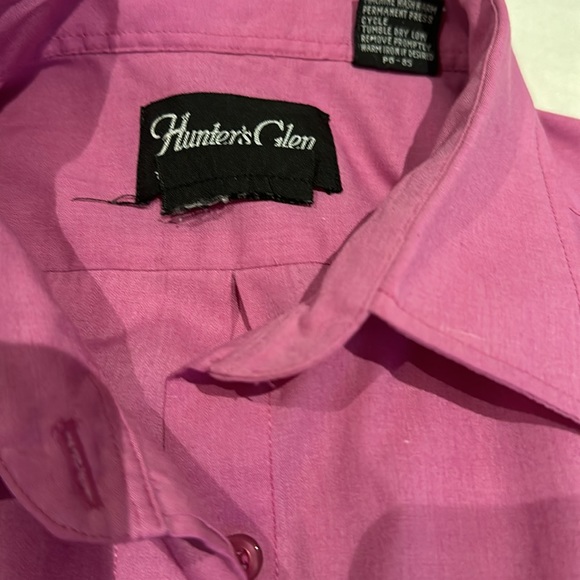 Cute button down top. - Picture 2 of 7